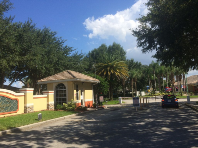 2208 Mystic Ring Loop in Kissimmee, FL - Foto de edificio - Building Photo