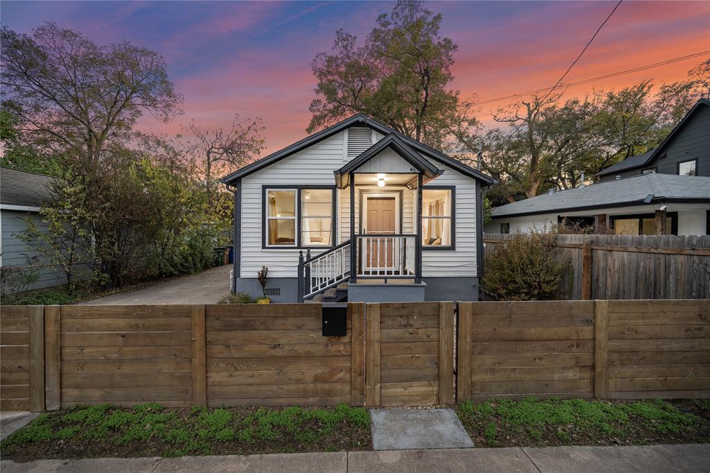 2213 Santa Rita St in Austin, TX - Building Photo