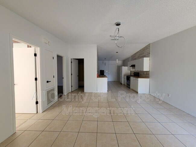 205 Wendell Ave in Groveland, FL - Building Photo - Building Photo
