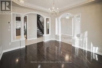 24 Prince Edward Blvd in Brampton, ON - Building Photo - Building Photo