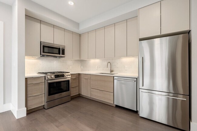 property at 3193 Washington St