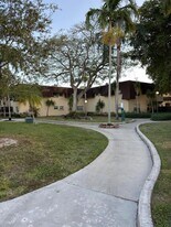 9108 SW 137th Ter in Miami, FL - Building Photo
