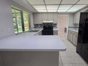 6504 Heather Way in West Palm Beach, FL - Building Photo - Building Photo