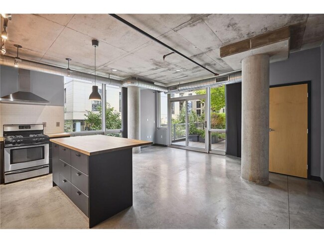 property at 730 N 4th St