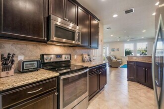 1112 Turnbridge Dr in Jupiter, FL - Foto de edificio - Building Photo