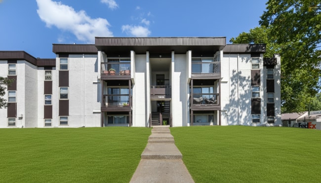 Legend Oaks Apartments in Kansas City, KS - Foto de edificio - Building Photo