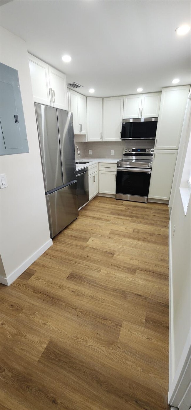 3150 N Palm Aire Dr in Pompano Beach, FL - Building Photo - Building Photo