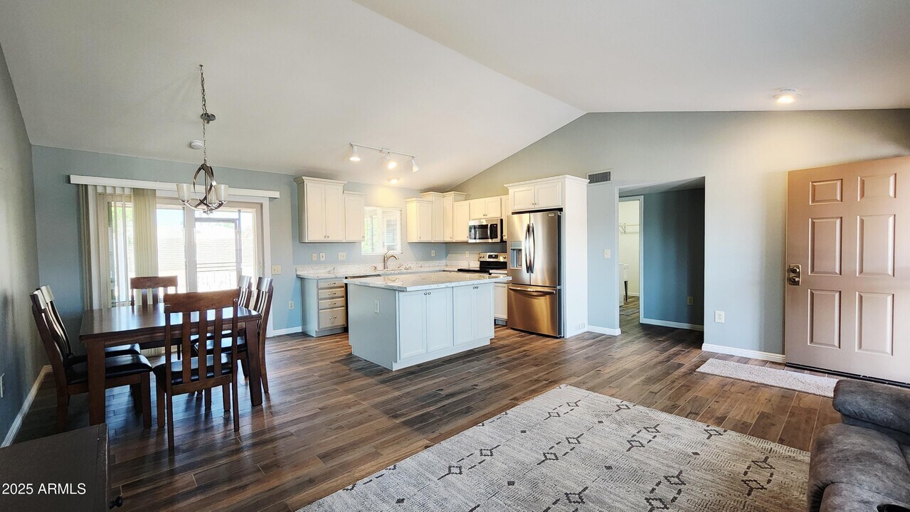 14227 W Yosemite Dr in Sun City West, AZ - Building Photo