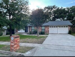 11003 Janet Lee Dr in San Antonio, TX - Building Photo - Building Photo