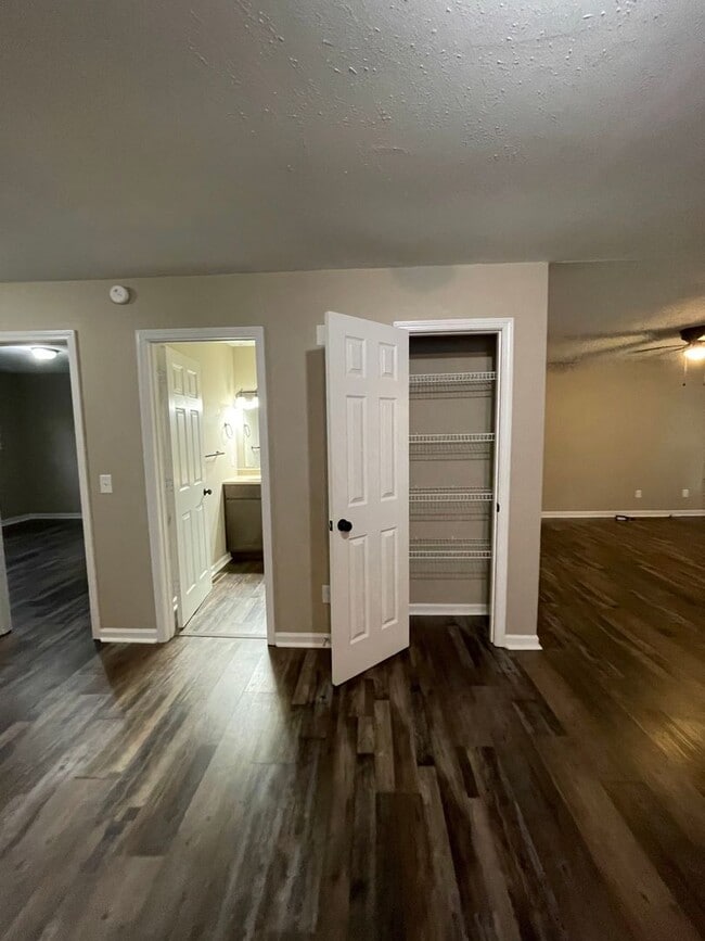 property at 1006 Northwood Dr