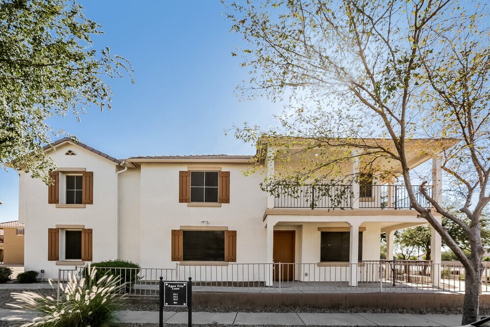 809 E Agua Fria Ln in Avondale, AZ - Building Photo