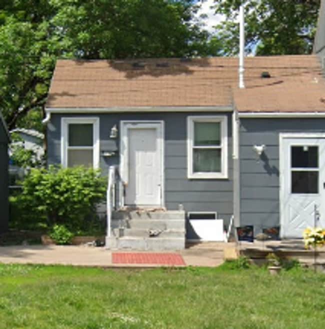 property at 429 1/2 S Garfield Ave