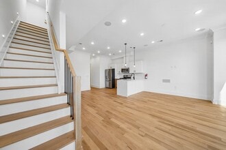 169 Bowers St in Jersey City, NJ - Building Photo - Building Photo