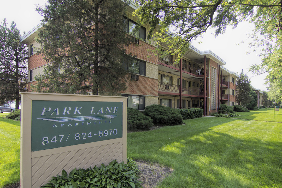 Park Lane Apartments in Des Plaines, IL - Building Photo