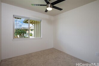 801 Kakala St in Kapolei, HI - Foto de edificio - Building Photo