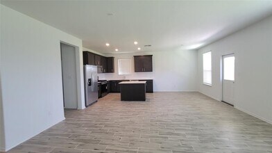 312 Singing Dove Wy in Liberty Hill, TX - Building Photo - Building Photo
