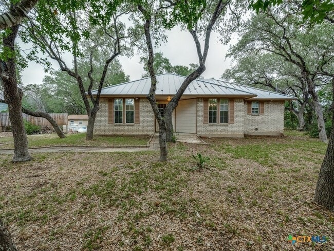 property at 510 Maricopa Dr