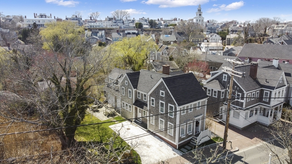 25 Washington St in Nantucket, MA - Building Photo