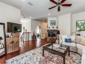 5735 Richmond Ave in Dallas, TX - Building Photo - Building Photo