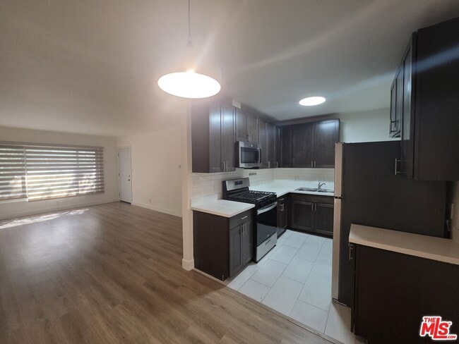 property at 1224 N Fairfax Ave