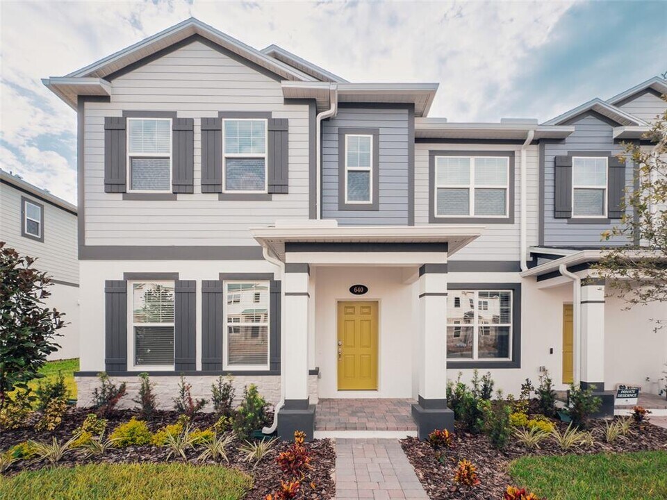 640 Pothos St in Apopka, FL - Building Photo