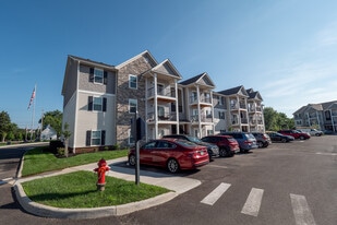 Alkire Meadows in Columbus, OH - Building Photo