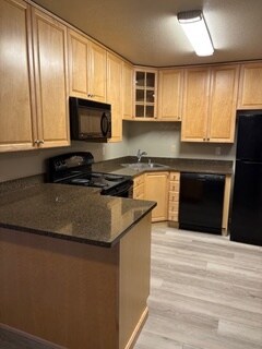 5075 Valley Crest Dr in Concord, CA - Building Photo