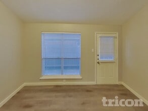 4710 Grovetree Ln in Garland, TX - Building Photo - Building Photo