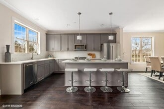 704 Elm St in Deerfield, IL - Building Photo - Building Photo