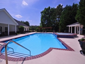 Walden Pointe in Griffin, GA - Foto de edificio - Building Photo