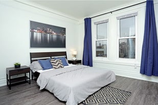 Briggs Houze in Detroit, MI - Building Photo