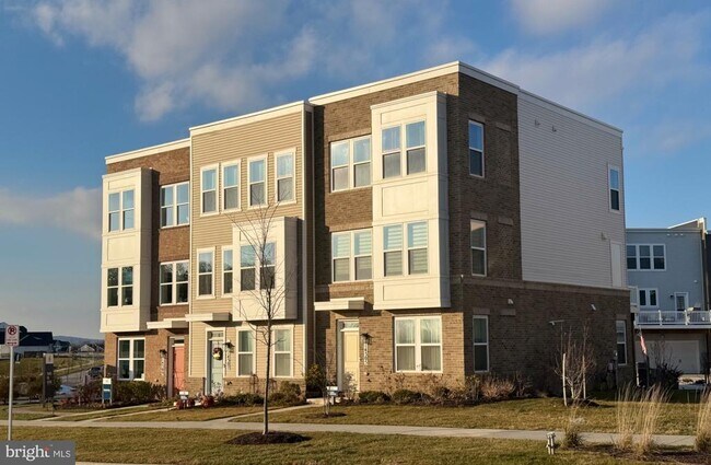 property at 14305 Dowitcher Wy