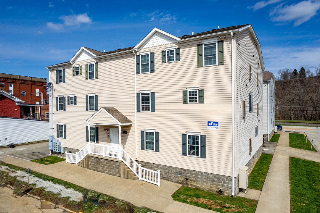 82 Unit Student Portfolio in California, PA - Building Photo