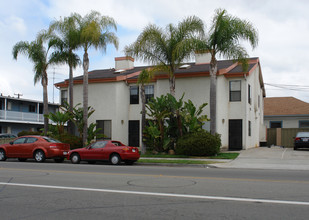 1280 Robinson Ave in San Diego, CA - Building Photo - Building Photo