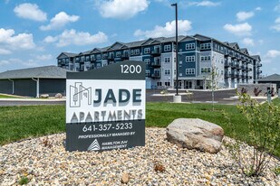 1200 Jade Apartments in Clear Lake, IA - Building Photo