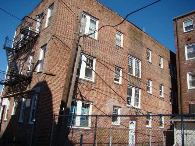 19-21 S Mansion Ave in Atlantic City, NJ - Building Photo