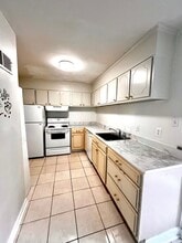 4705 Brompton Square in Richmond, VA - Building Photo - Building Photo