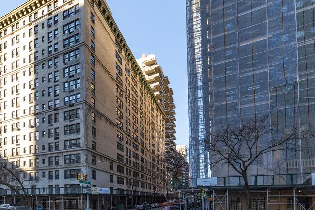 Park Regis in New York, NY - Building Photo - Building Photo