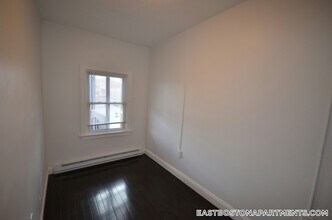 20 Chelsea St, Unit 4 in Boston, MA - Building Photo - Building Photo