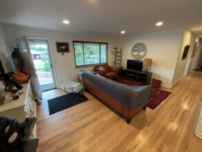 1001 Saturn Dr in Colorado Springs, CO - Building Photo - Building Photo
