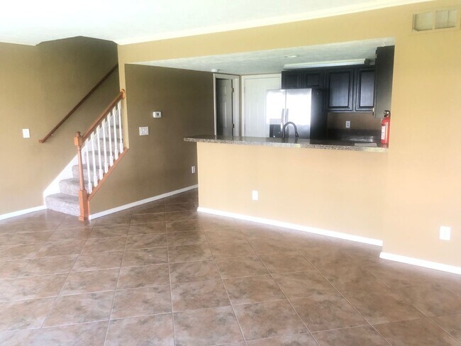1218 Colonial Ave in Bloomington, IL - Building Photo - Building Photo