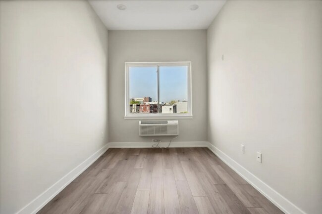 2117 Germantown Ave in Philadelphia, PA - Building Photo - Building Photo
