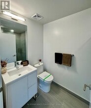 1 Quarrington Lane in North York, ON - Building Photo - Building Photo