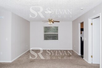 2215 Montclair Rd in Leesburg, FL - Building Photo - Building Photo