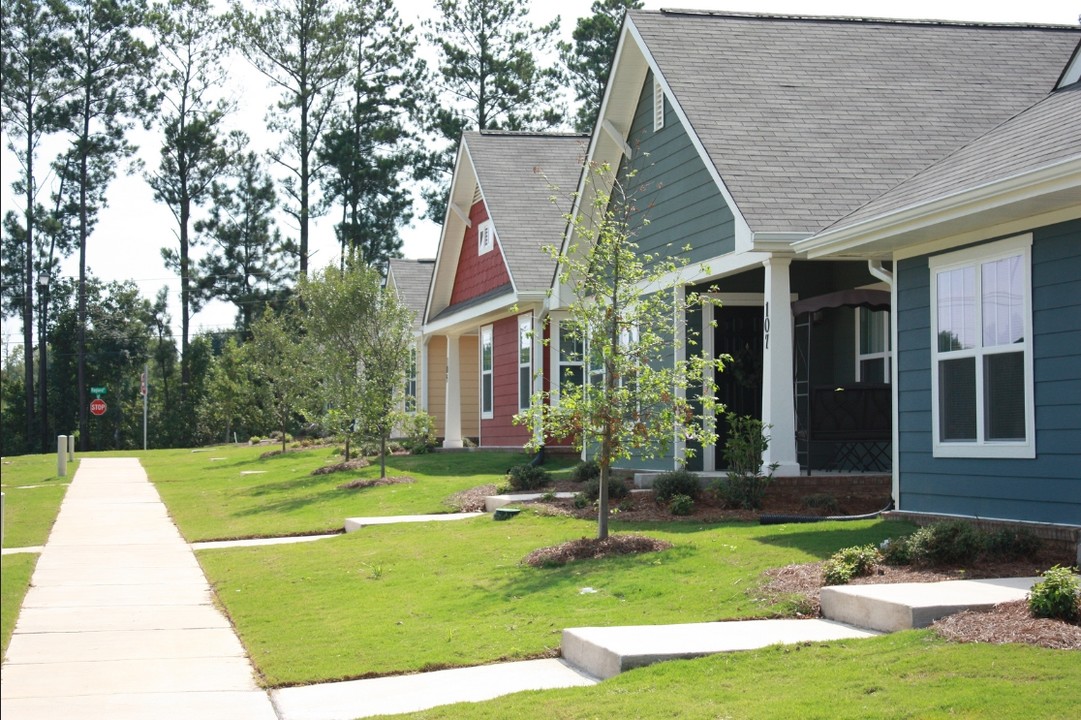 Tucker Cottages in Lagrange, GA - Building Photo