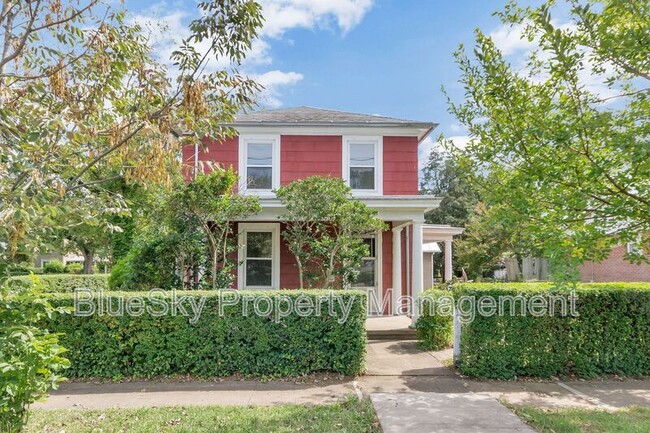 property at 900 Avon St