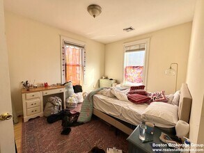 31 Hillside St in Boston, MA - Building Photo - Building Photo