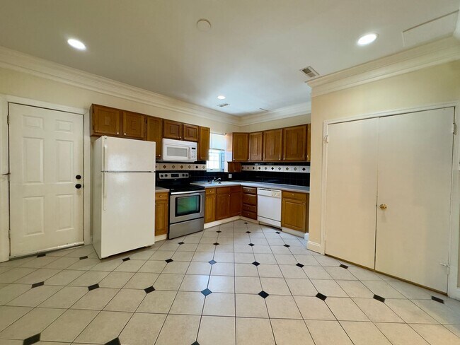 717 Newington Ave in Baltimore, MD - Building Photo - Building Photo