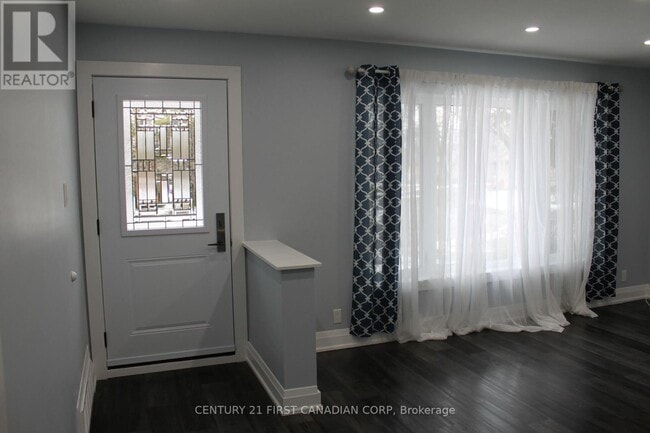 745 Leroy Ave in London, ON - Building Photo - Building Photo