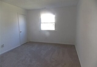 3824 Shooting Star Dr in Virginia Beach, VA - Building Photo - Building Photo